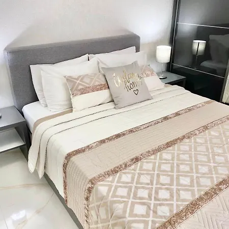 Apartman Modern For 4 Guests Sea View & Free Parking